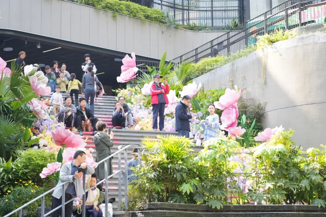 百联西郊化身“春日花园”，特色新店也将开业