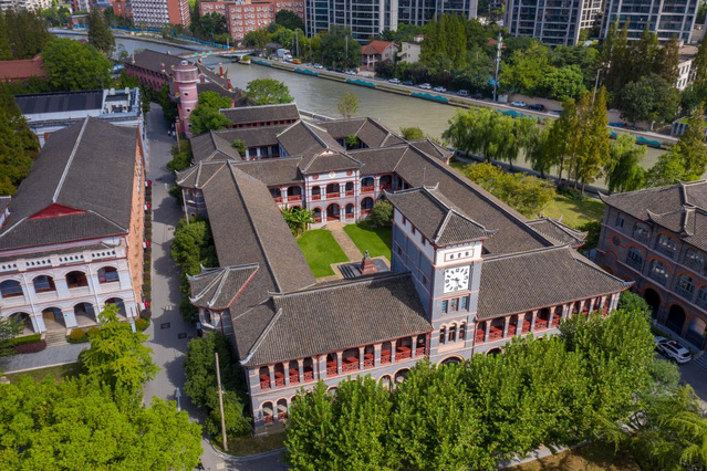 从怀施堂到韬奋楼：一座百年建筑，何以纪念一位新闻出版巨匠？【长宁建筑可阅读】