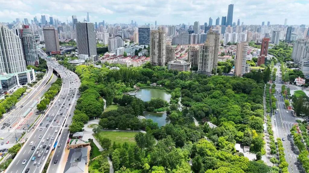 澎湃新闻报道：上海长宁，何以成为“全球最酷街区” | 媒体视野中的长宁