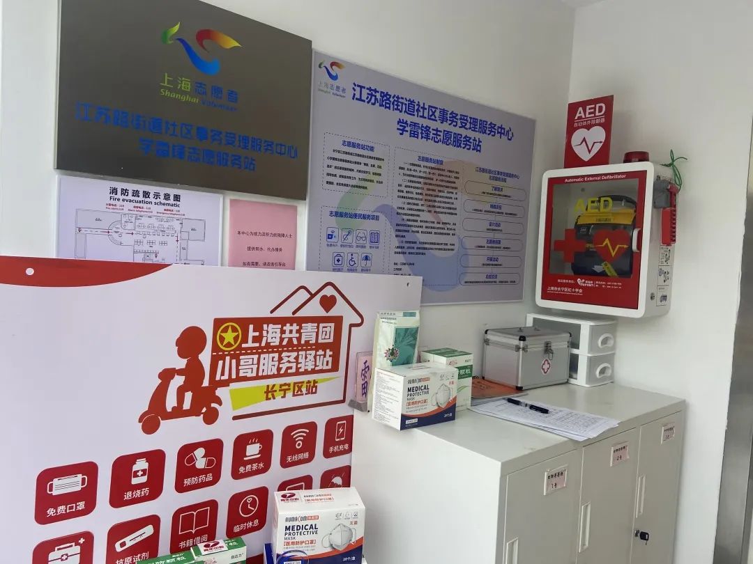 小哥了解服务器价格