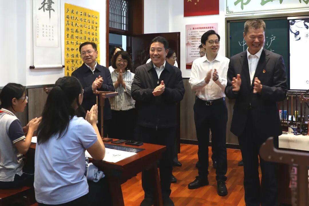 区委书记孔福安率长宁区党政代表团赴新疆克拉玛依调研考察