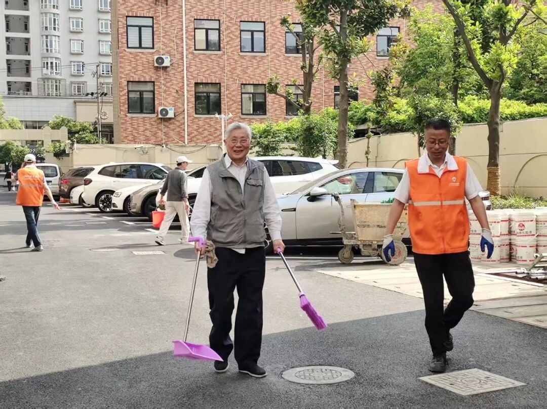 我的长宁·我的家丨“老领导”回到社区当“管家”