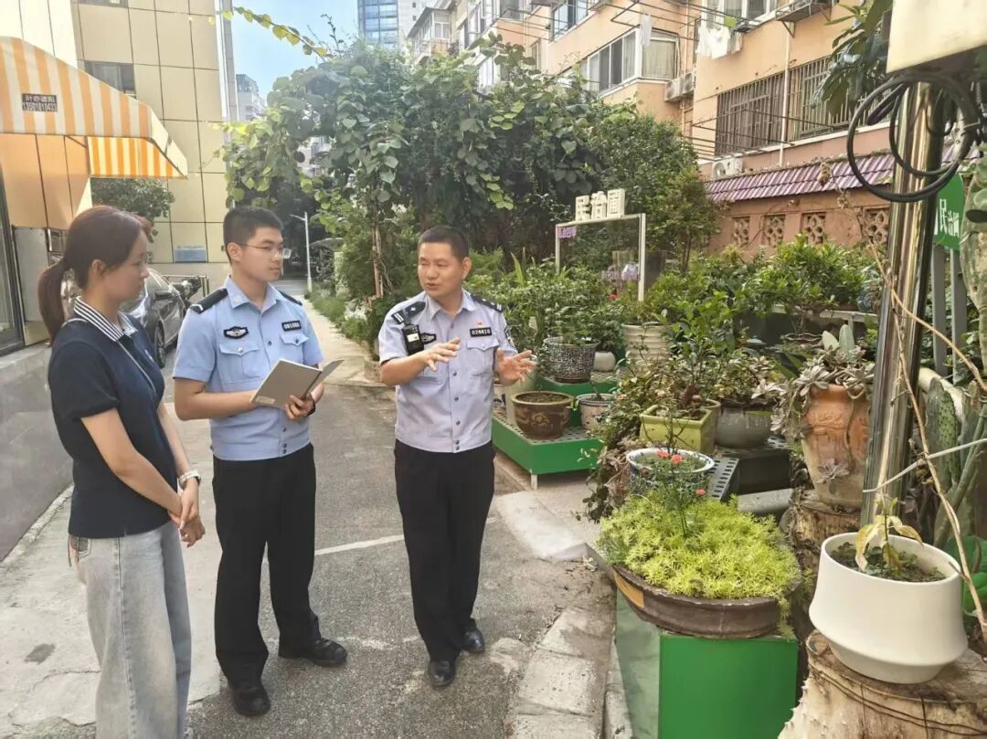 言传身教传薪火，师徒携手护社区
