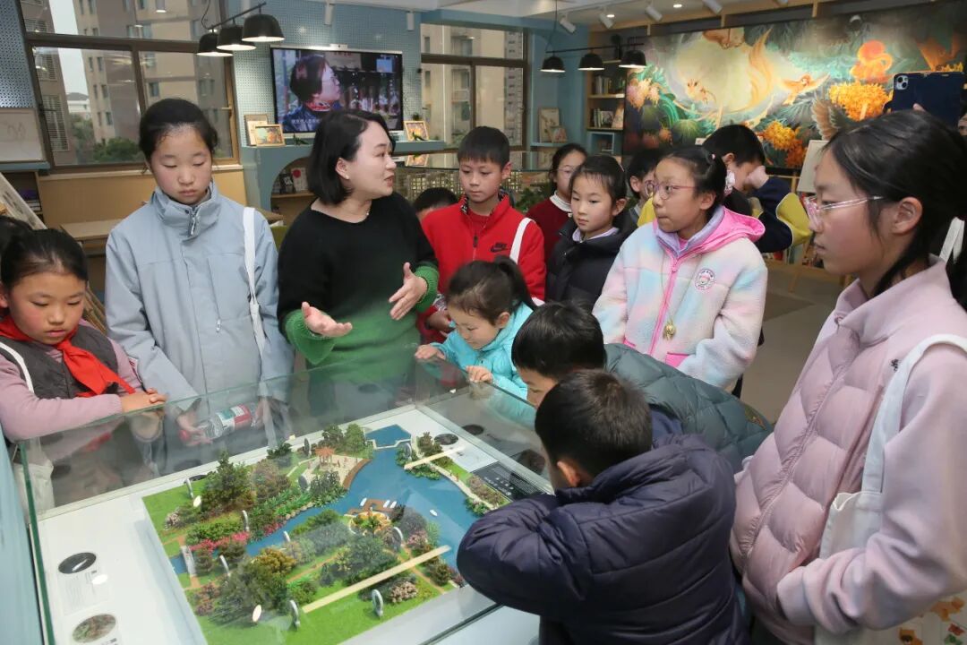 两大场馆联手走进长宁社区