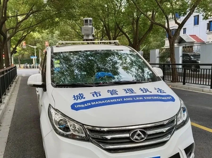 全景智能执法车.jpg