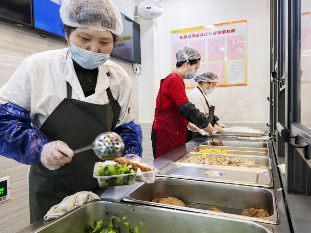 动动手指，热饭上门，这项服务暖胃又暖心