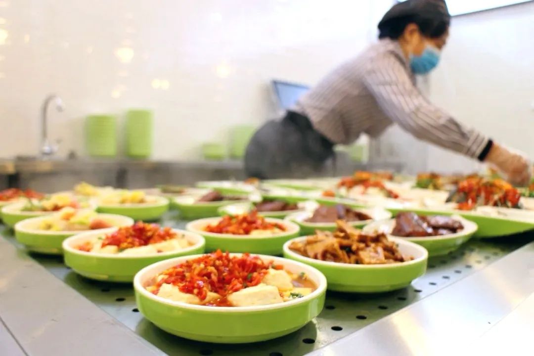 助餐点1.jpg