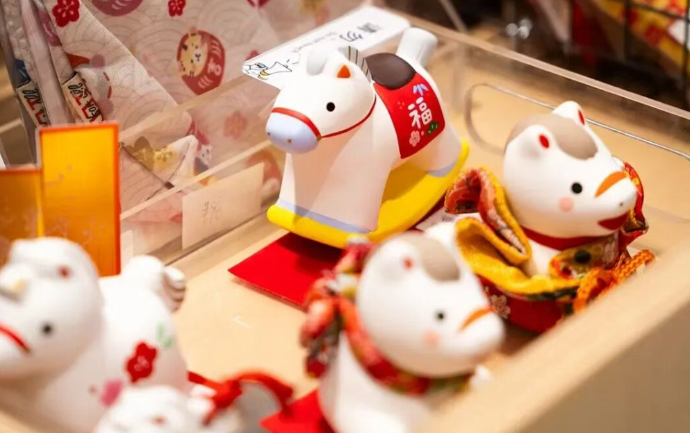 年味浓度百分百！新年来长宁抓“马”