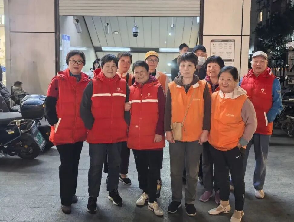 从商圈闹市到居民小区，天山路街道不断织密平安建设安全防线