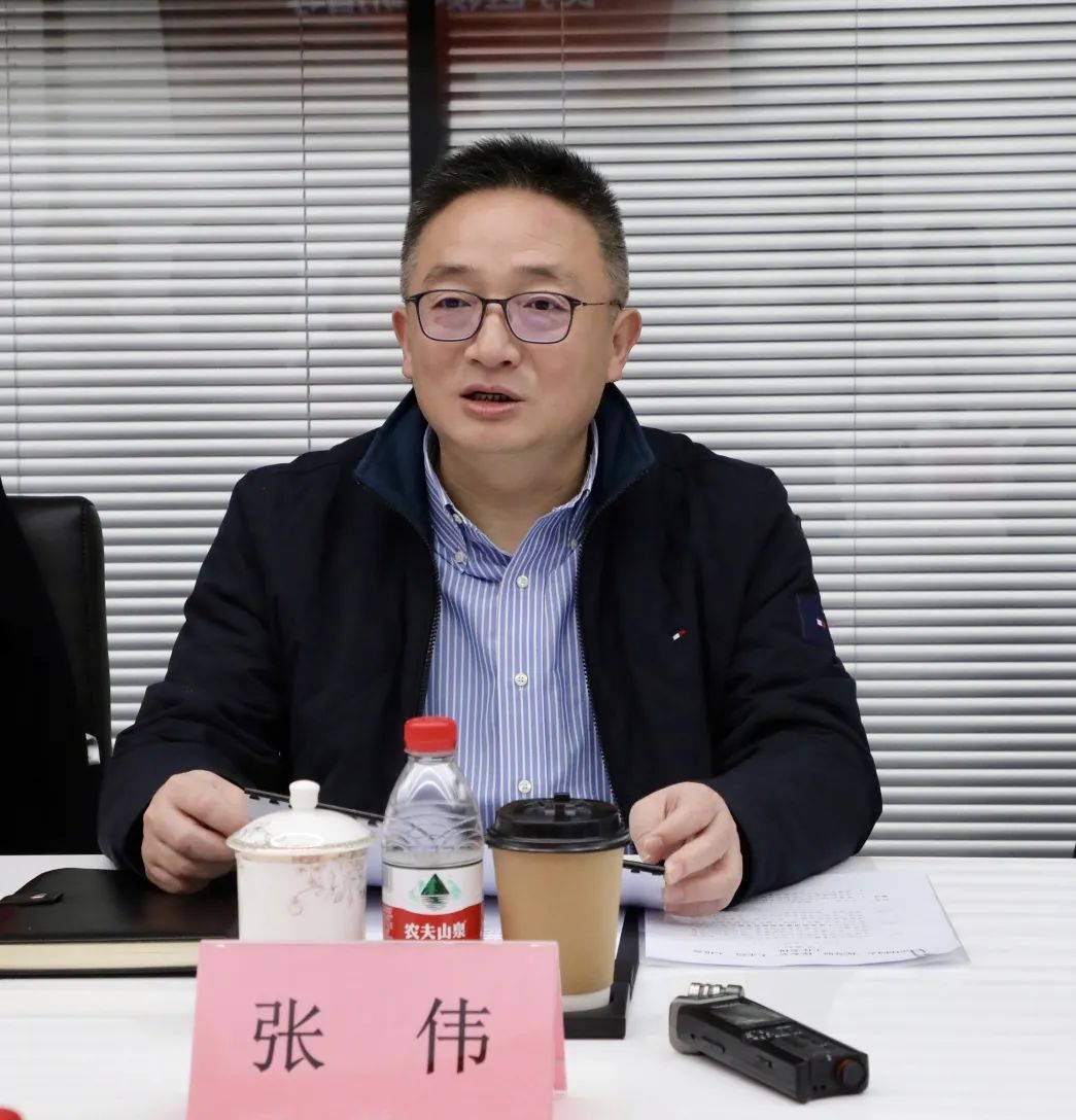 区长张伟深入企业开展"促发展,保安全"大走访,大排查__上海市长宁区