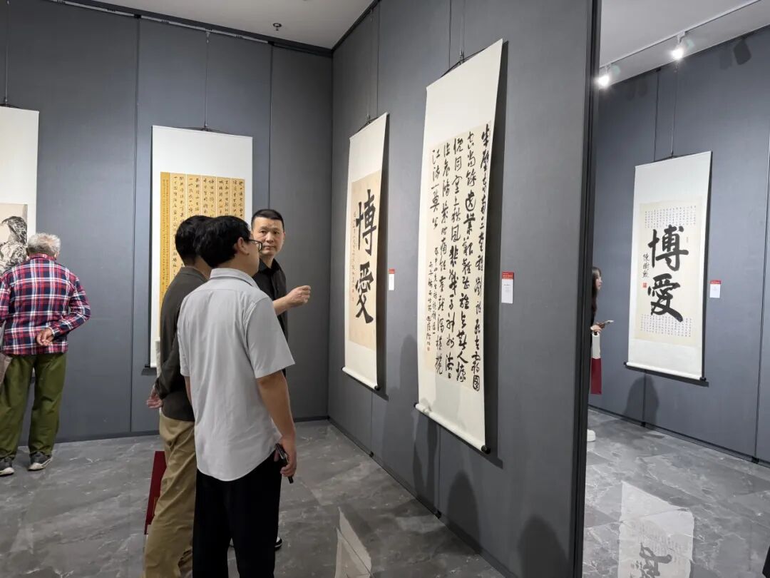第三届海峡两岸书画艺术交流展在沪展出