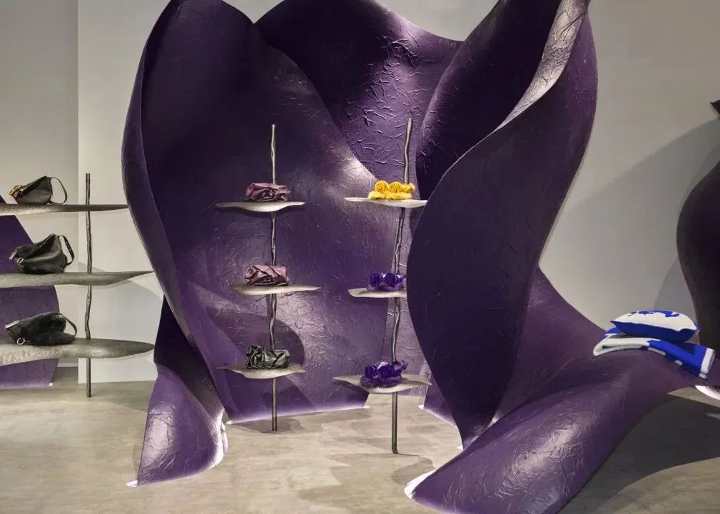 640