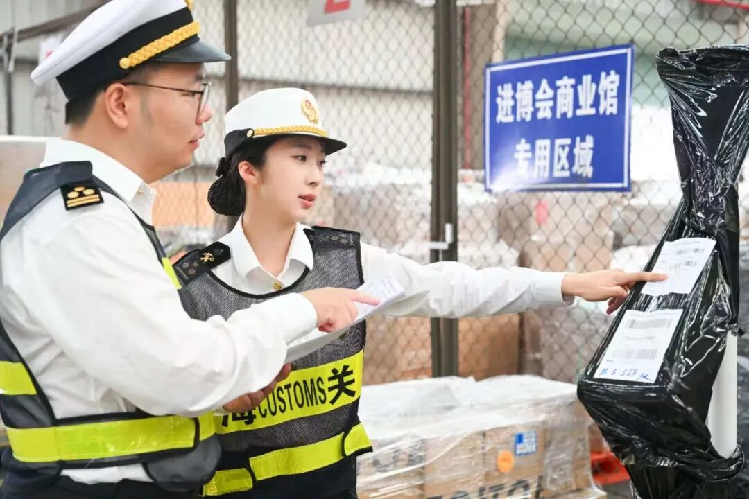 进博首批空运展品通关，长宁参展企业米其林打“头阵”