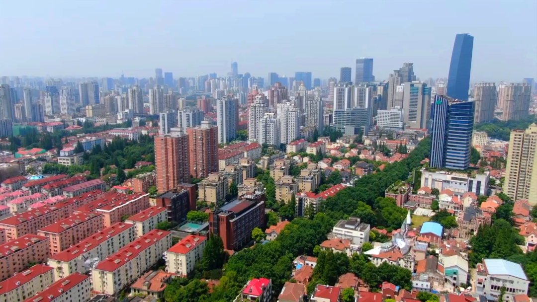 长宁区蝉联“全国文明城区”称号，这些先进获全国荣誉