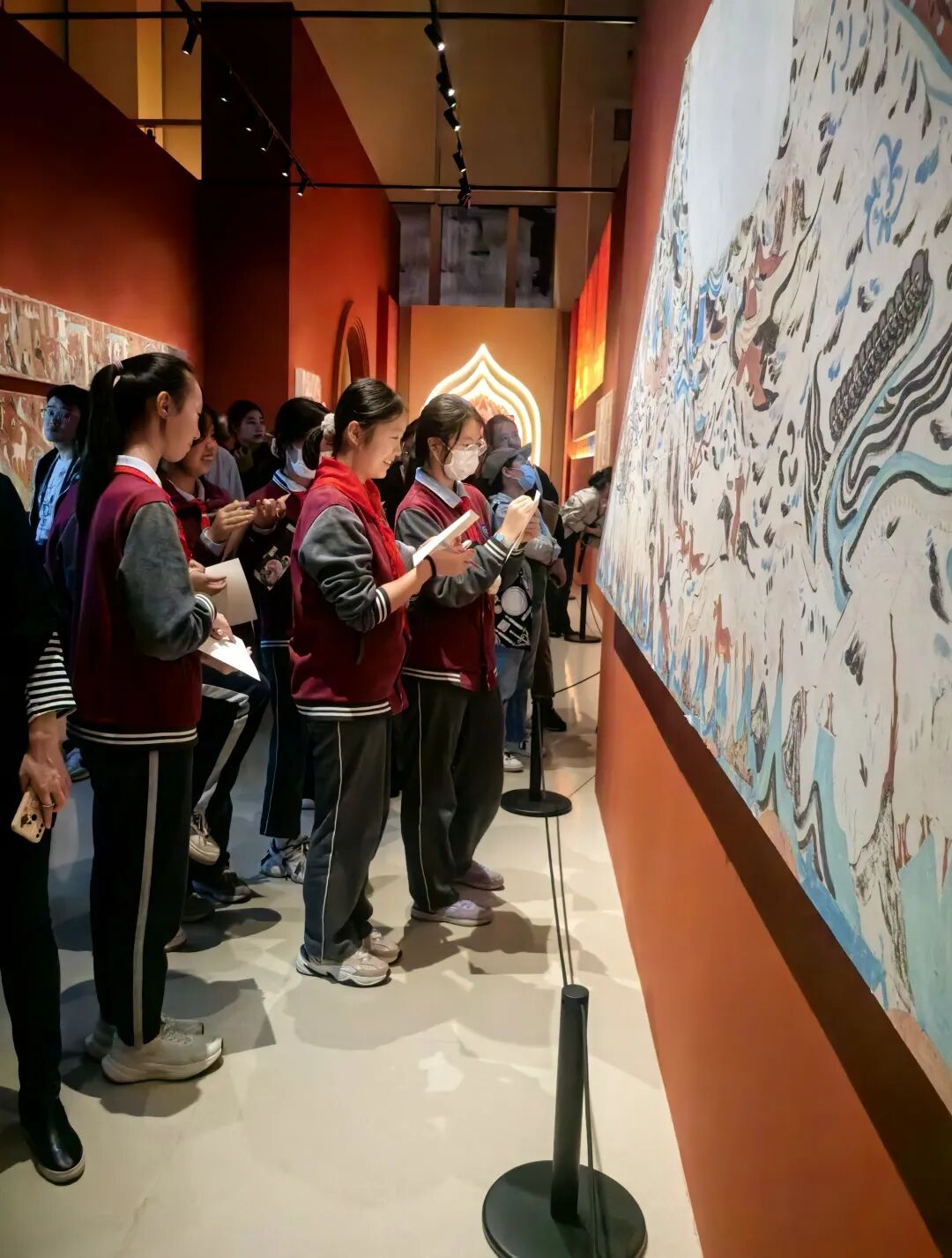 仙霞高中学生书画社：解锁美育新玩法！ | 社团奔腾，马上有Young